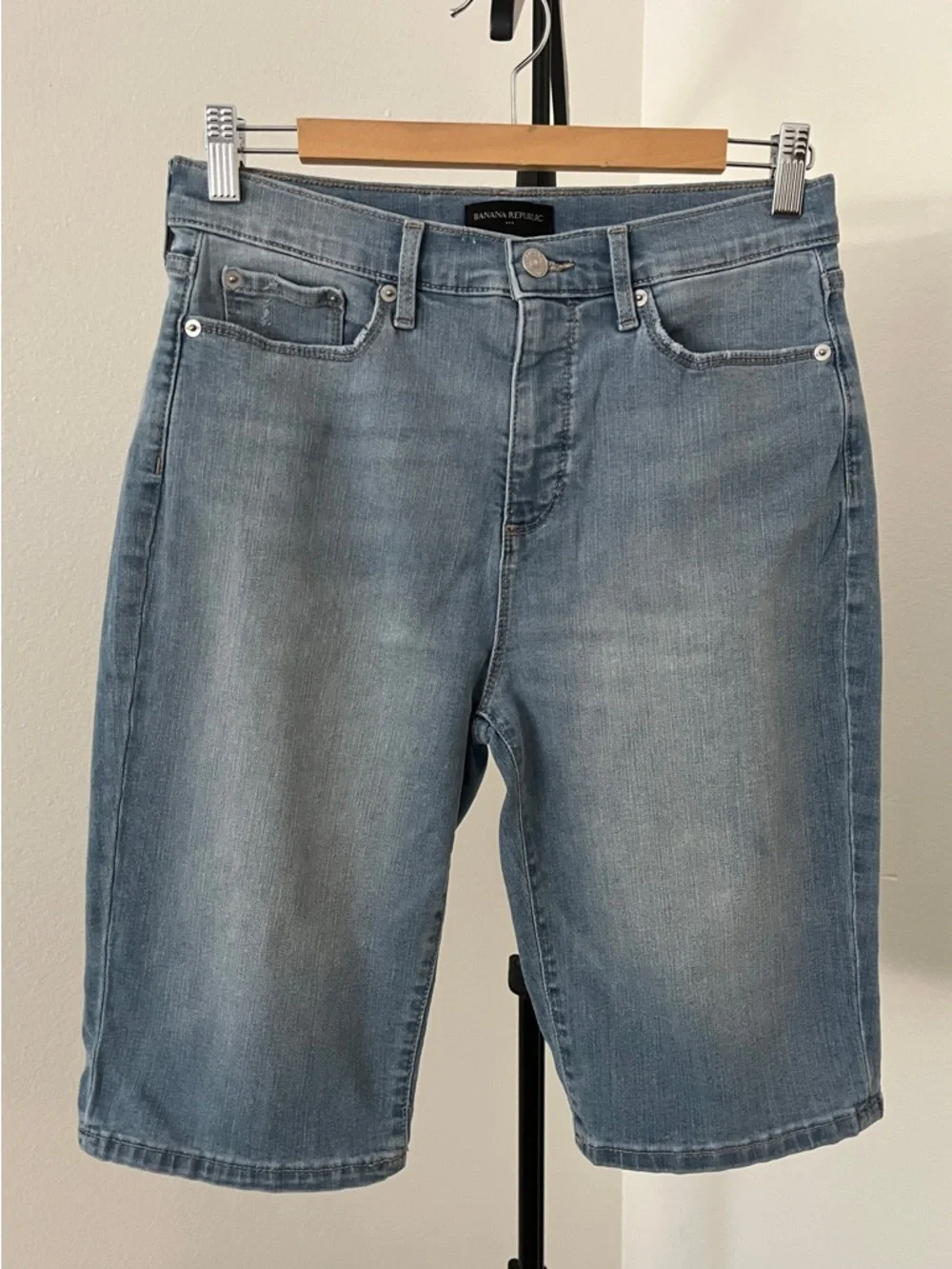☀️ Banana Republic Denim Bermuda Shorts | Chic Girl Summer